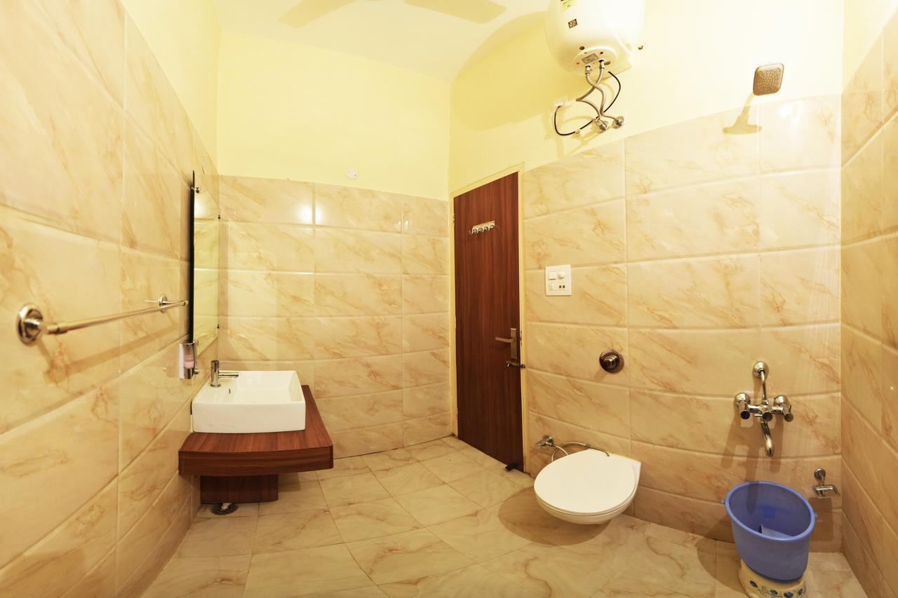 Hotel Palace Амритсар Экстерьер фото