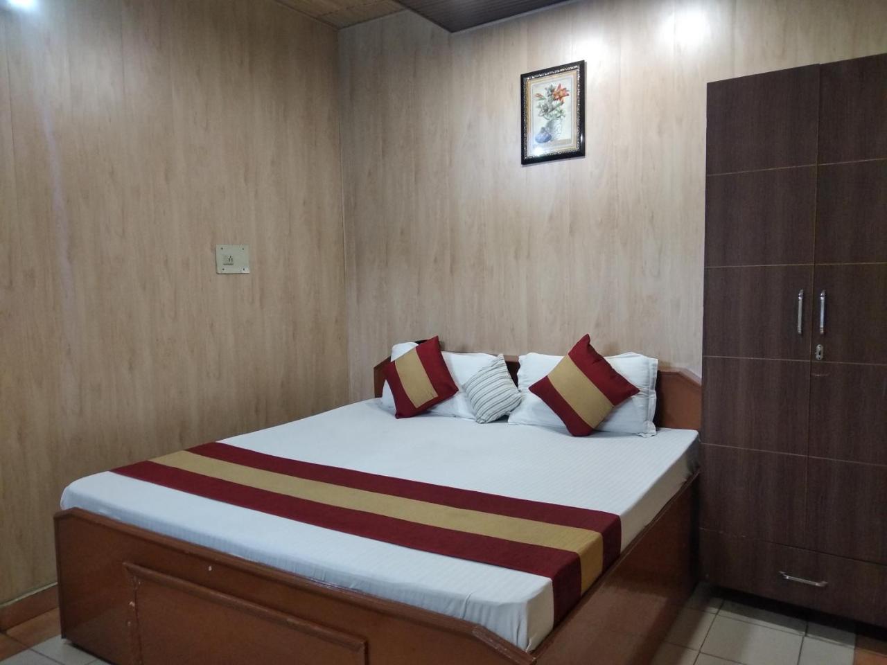 Hotel Palace Амритсар Экстерьер фото